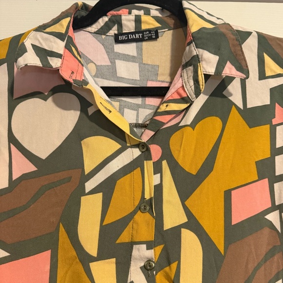 Abstract Print Button-Up Blouse - Picture 7 of 9